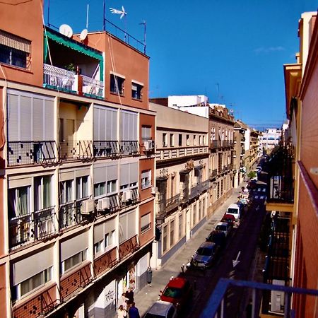 Apartamentos Puerta Real Sevilla Eksteriør billede