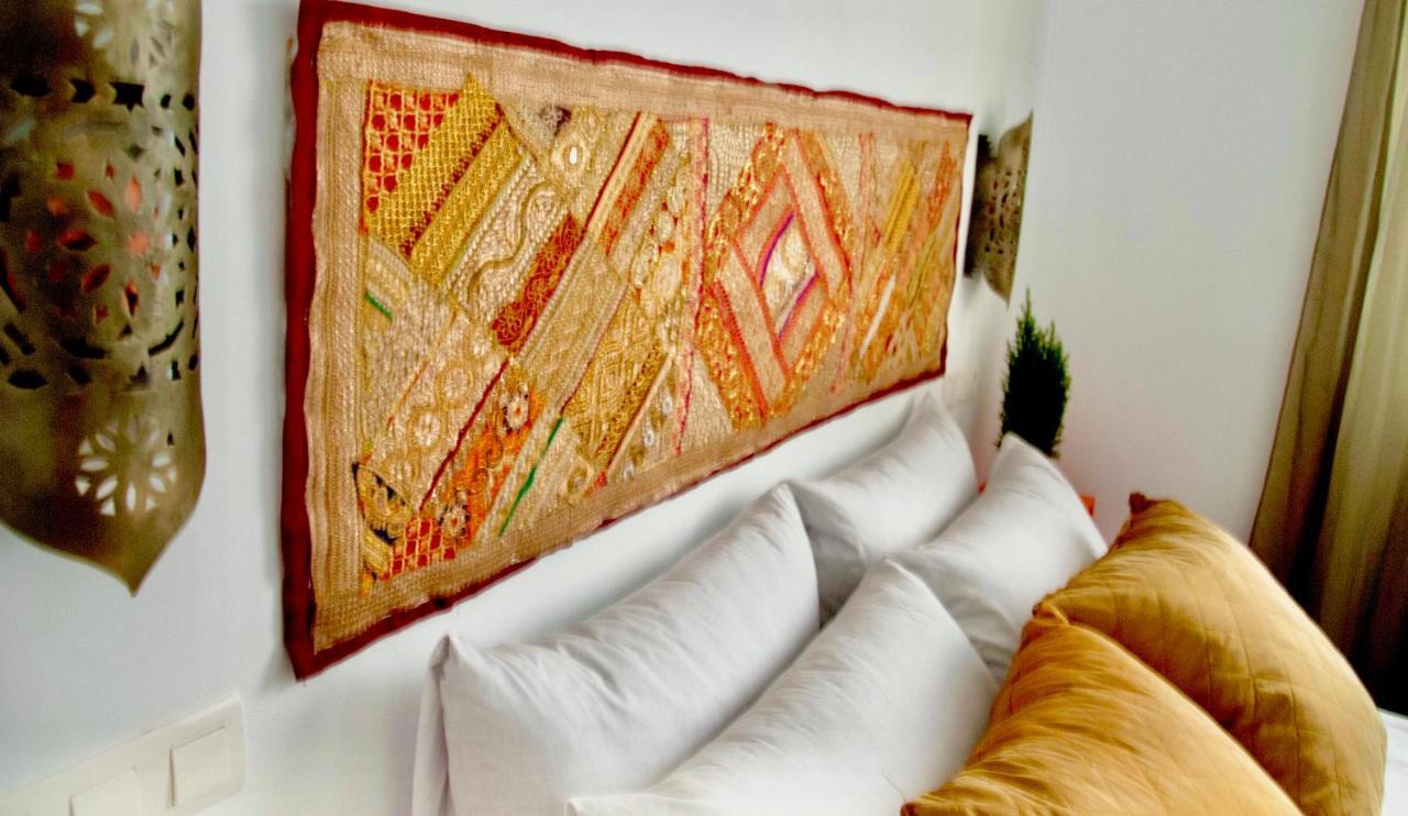 Apartamentos Puerta Real Sevilla Eksteriør billede