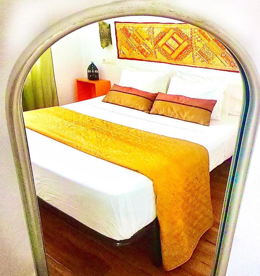 Apartamentos Puerta Real Sevilla Eksteriør billede