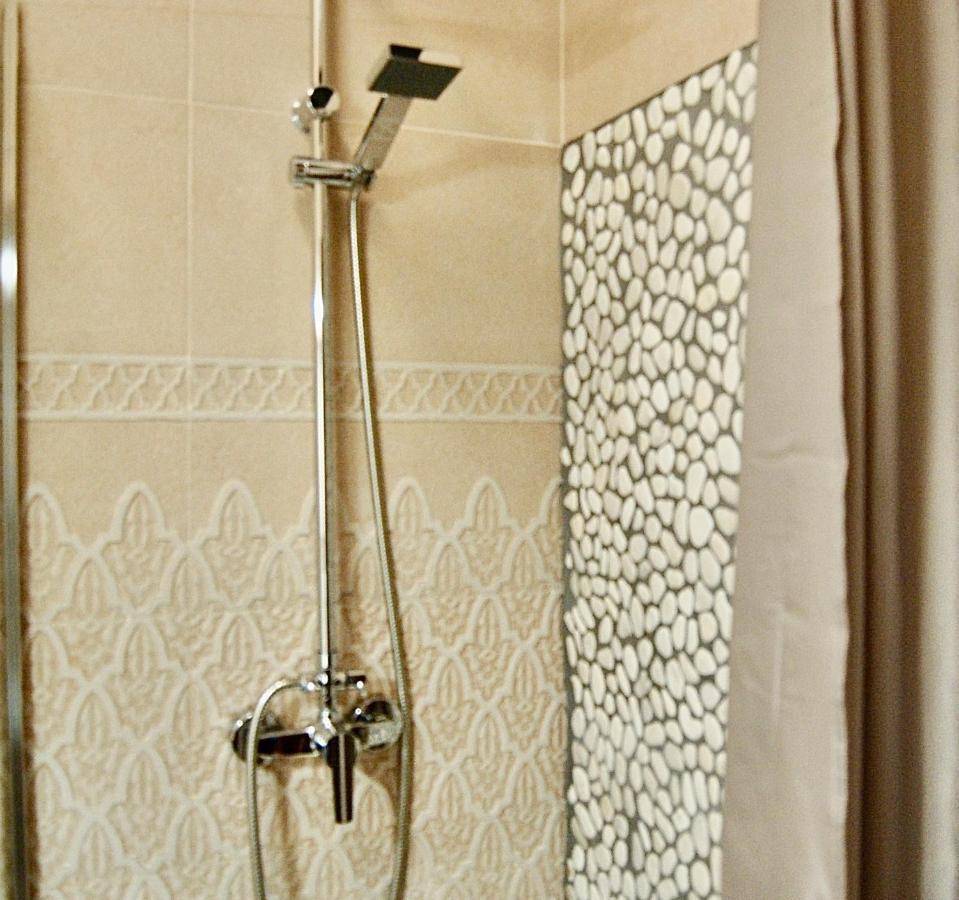 Apartamentos Puerta Real Sevilla Eksteriør billede